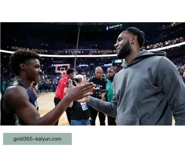 新赛季球星表现持续回暖，备受关注的多名球员状态提升明显